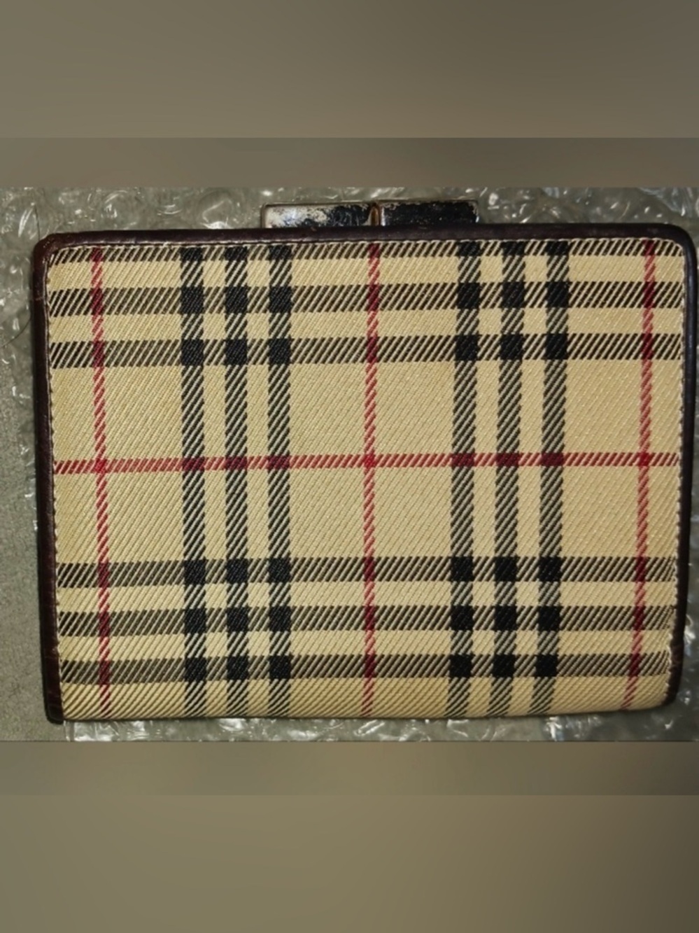Burberry Kisslock Wallet - Picture 2 of 5